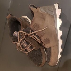 Sorel Kinetic Caribou Boots